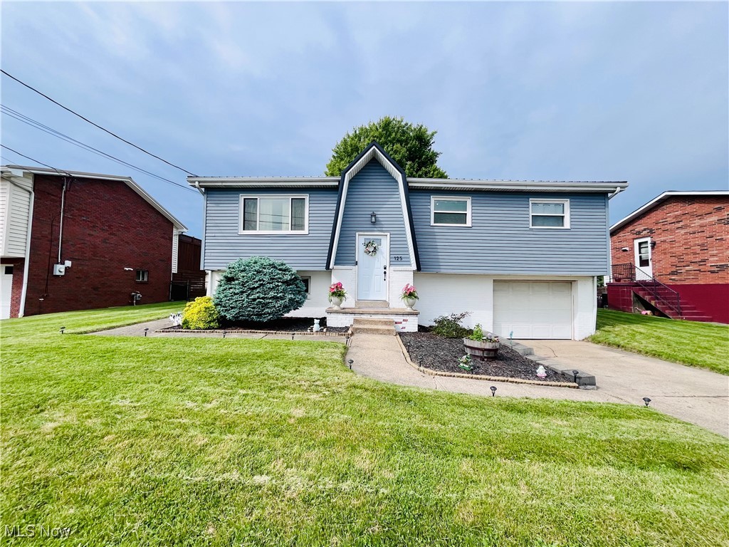 125 Arena Drive, Weirton, West Virginia image 1