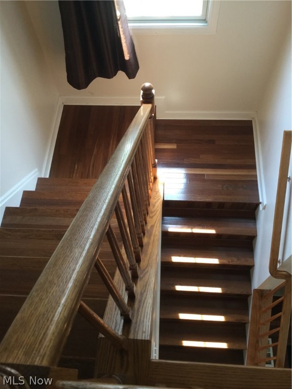 Glenwillow Place - Residential Lease