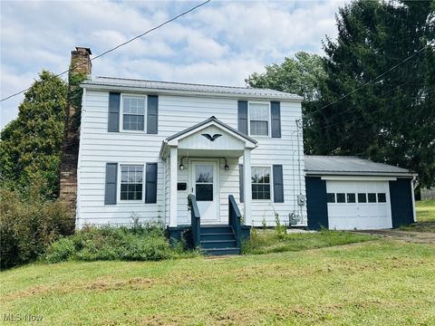 Homes For Sale - 3938 Bright Way Street<br/> Brooke County, Weirton, WV 26062