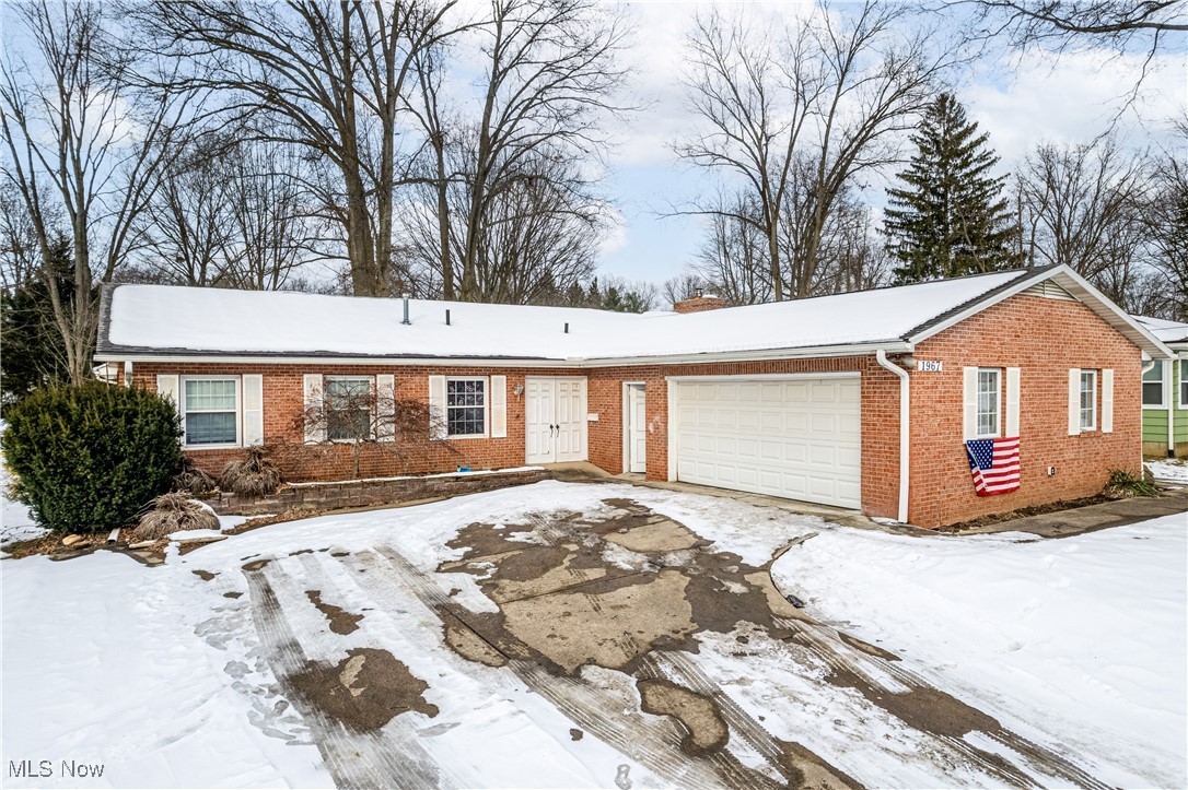 1967 Hawthorne Avenue, Stow, Ohio image 1