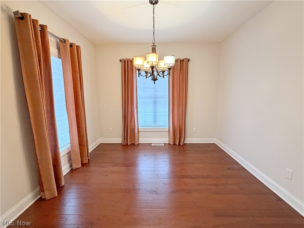 Villas/Taramina - Residential