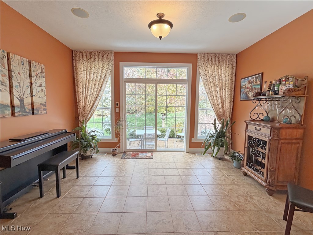 Villas/Taramina - Residential