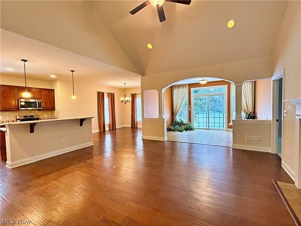 Villas/Taramina - Residential