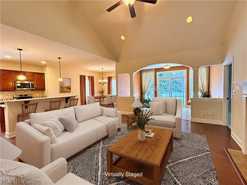 Villas/Taramina - Residential