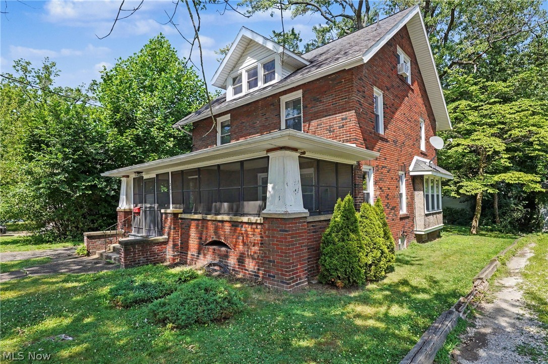 201 Linden Street