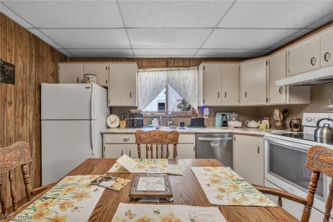 Tiny photo for 1537 Grace Avenue, Lakewood, OH 44107 (MLS # 5239992)