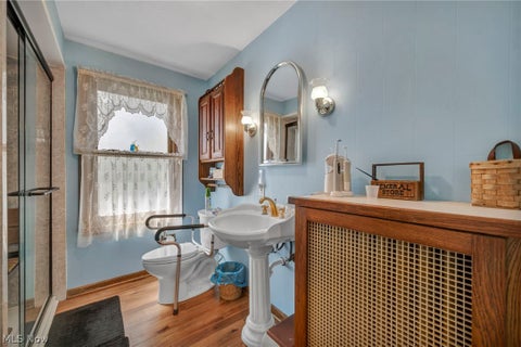 Tiny photo for 1537 Grace Avenue, Lakewood, OH 44107 (MLS # 5239992)