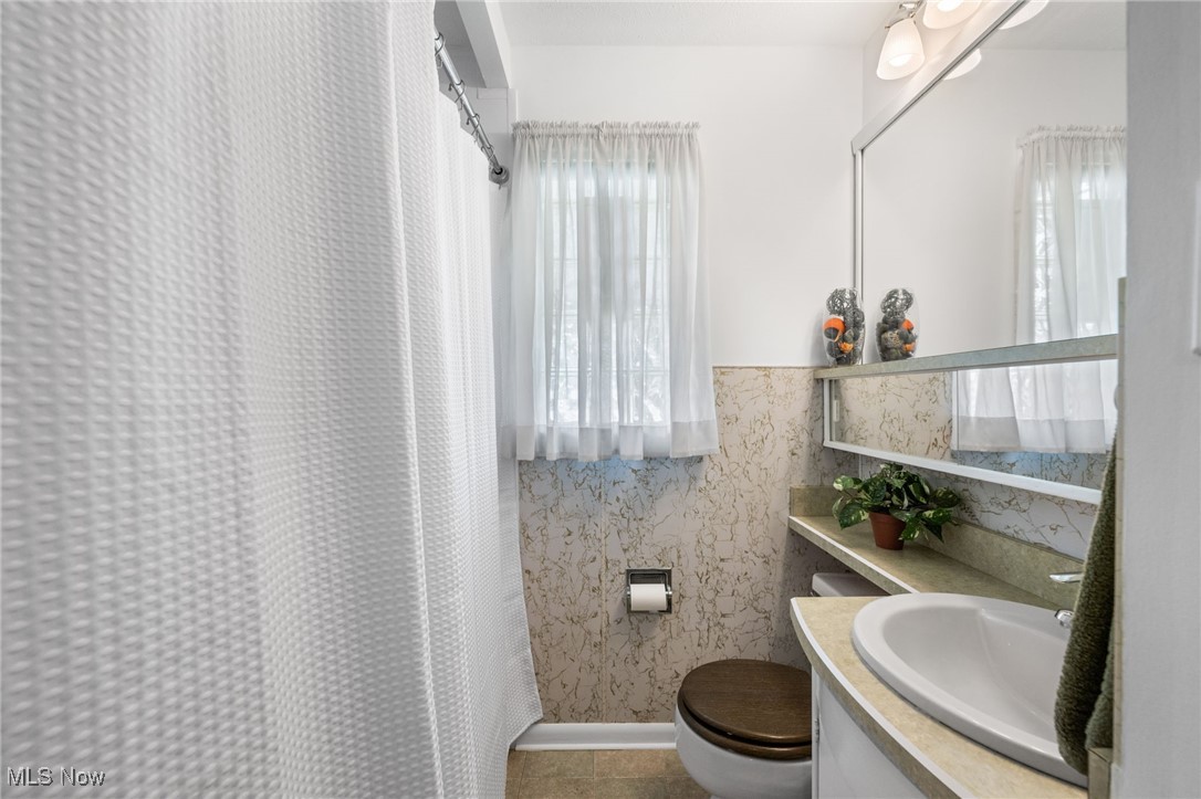 Engmer Realty & Investment Com - Residential