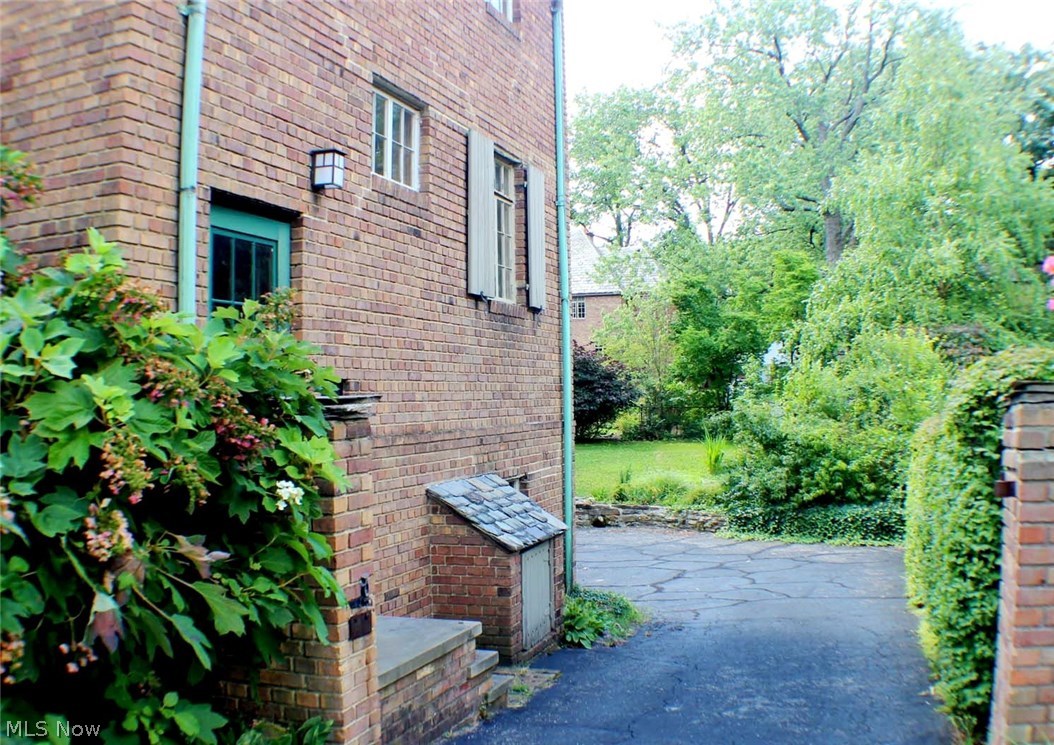 Forest Hill - Residential