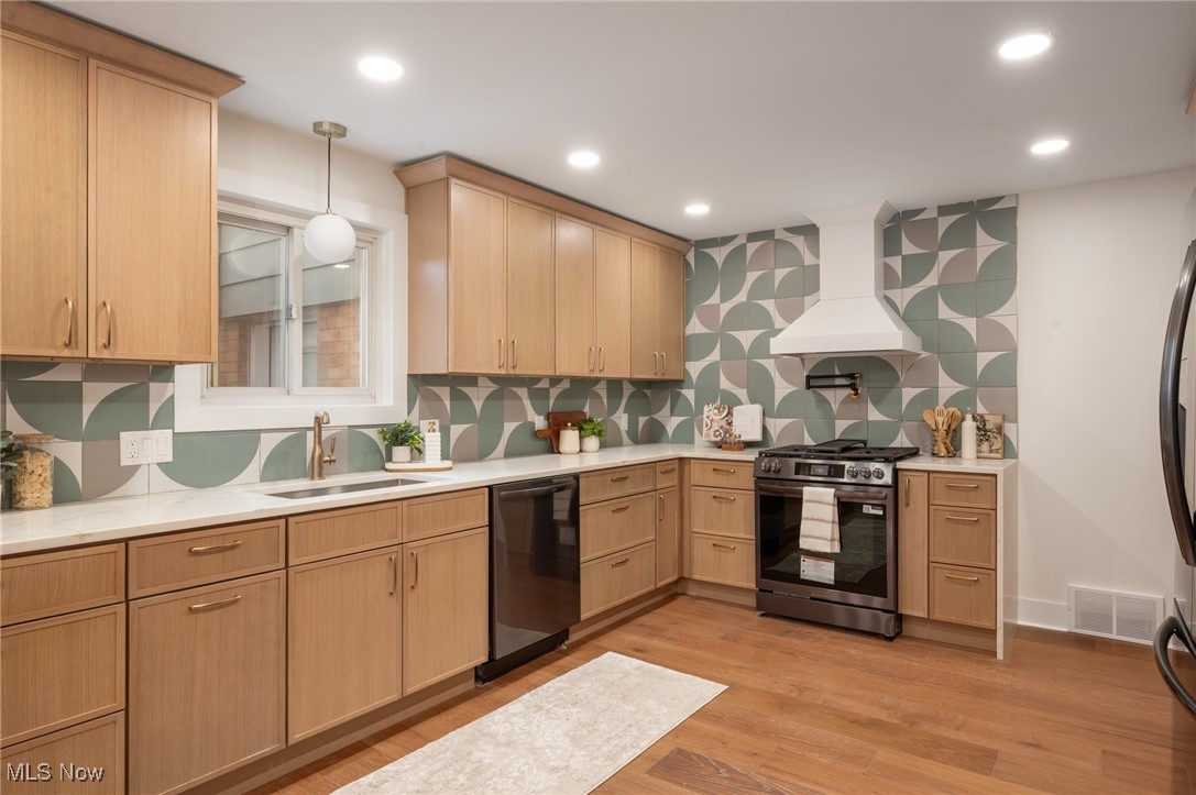 Shaker Country Estates Sub 32 - Residential