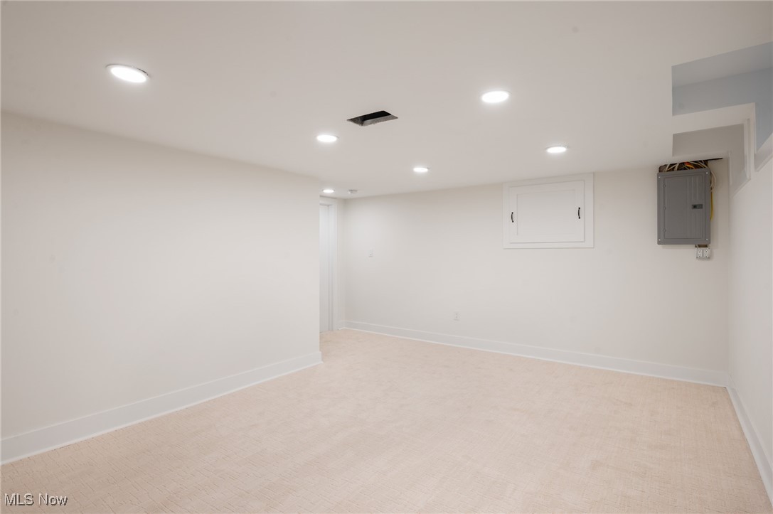 Shaker Country Estates Sub 32 - Residential