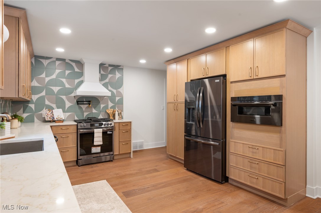 Shaker Country Estates Sub 32 - Residential