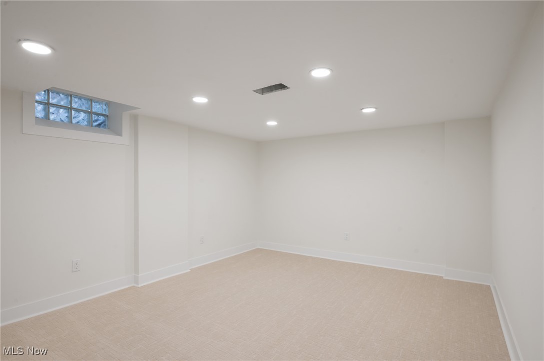 Shaker Country Estates Sub 32 - Residential