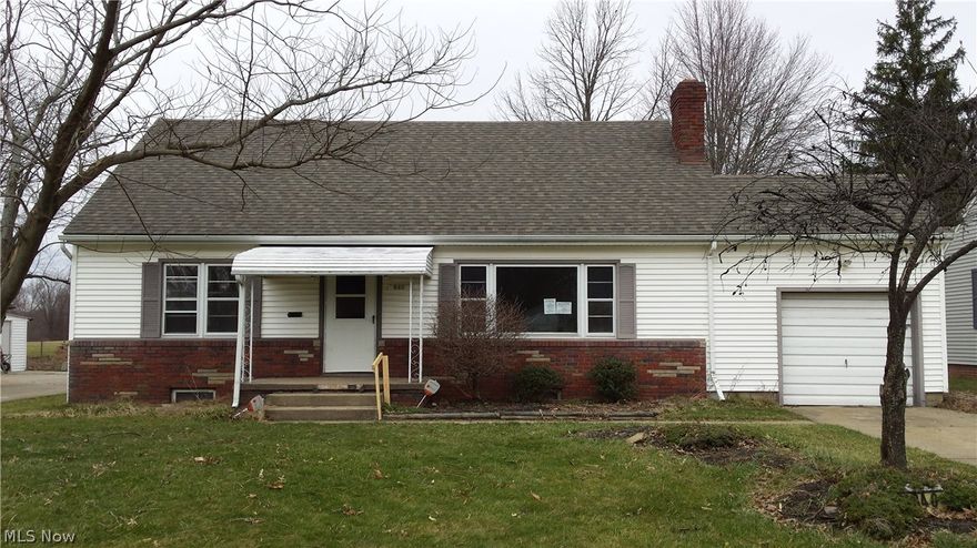 HUD case #412-527110. Please check hudhomestore for property condition, any property reports and disclosures. Commission set by HUD. Insured Escrow {IE}