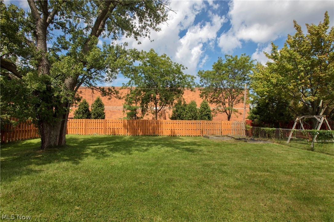 Hillsdale Ave - Residential