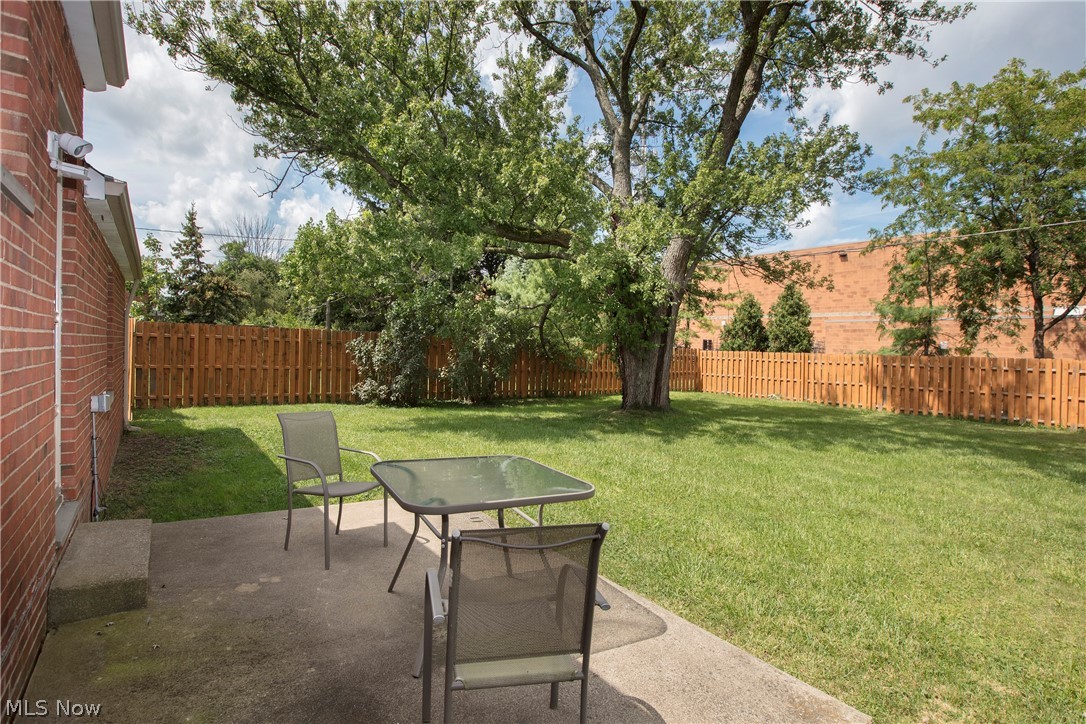 Hillsdale Ave - Residential