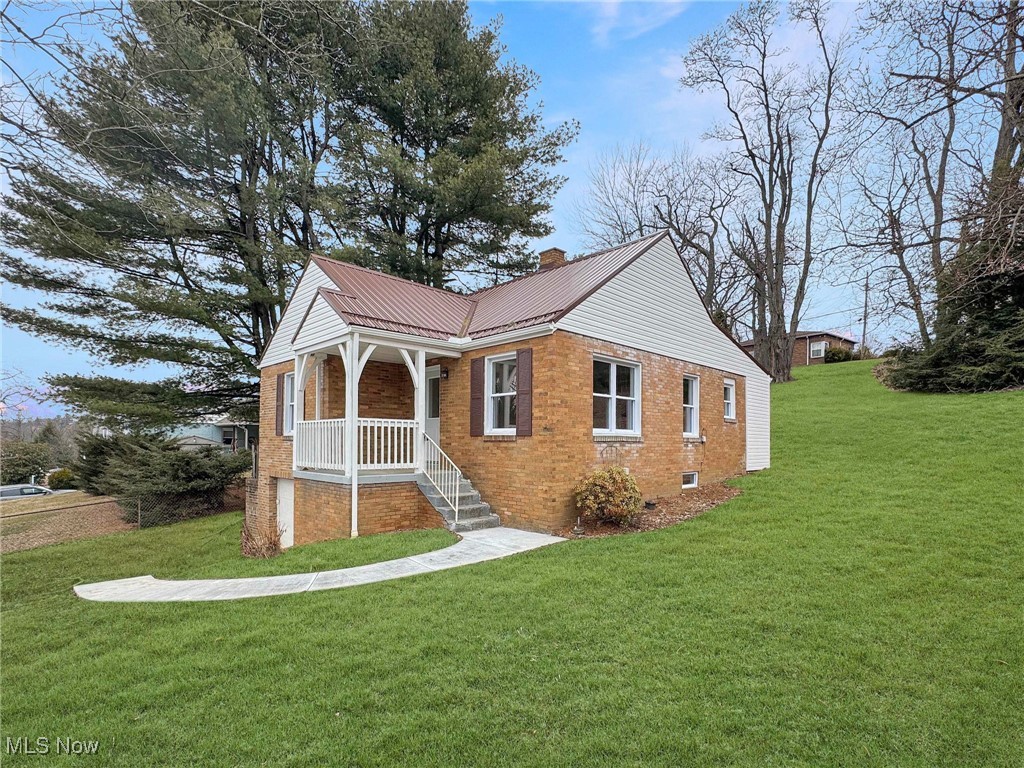 135 Keagler Drive, Steubenville, Ohio image 2