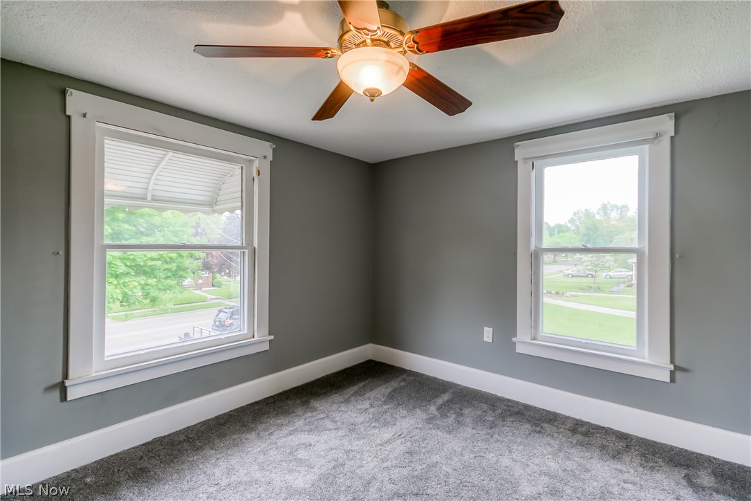 Village/Navarre - Residential