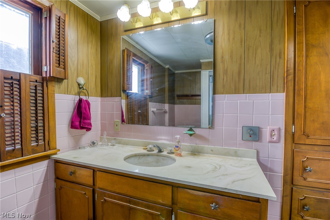 Village/Navarre - Residential