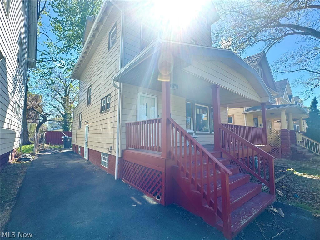 9606 Parmelee Avenue