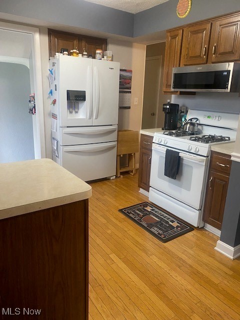 5639 Briarcliff Drive, Garfield Heights, Ohio image 2
