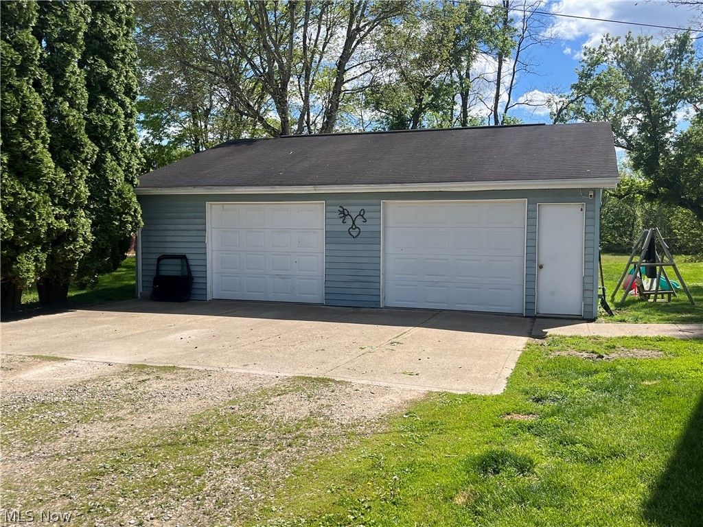 Photo of 419 E Main Street, Warsaw, OH 43844 (MLS # 5213189)