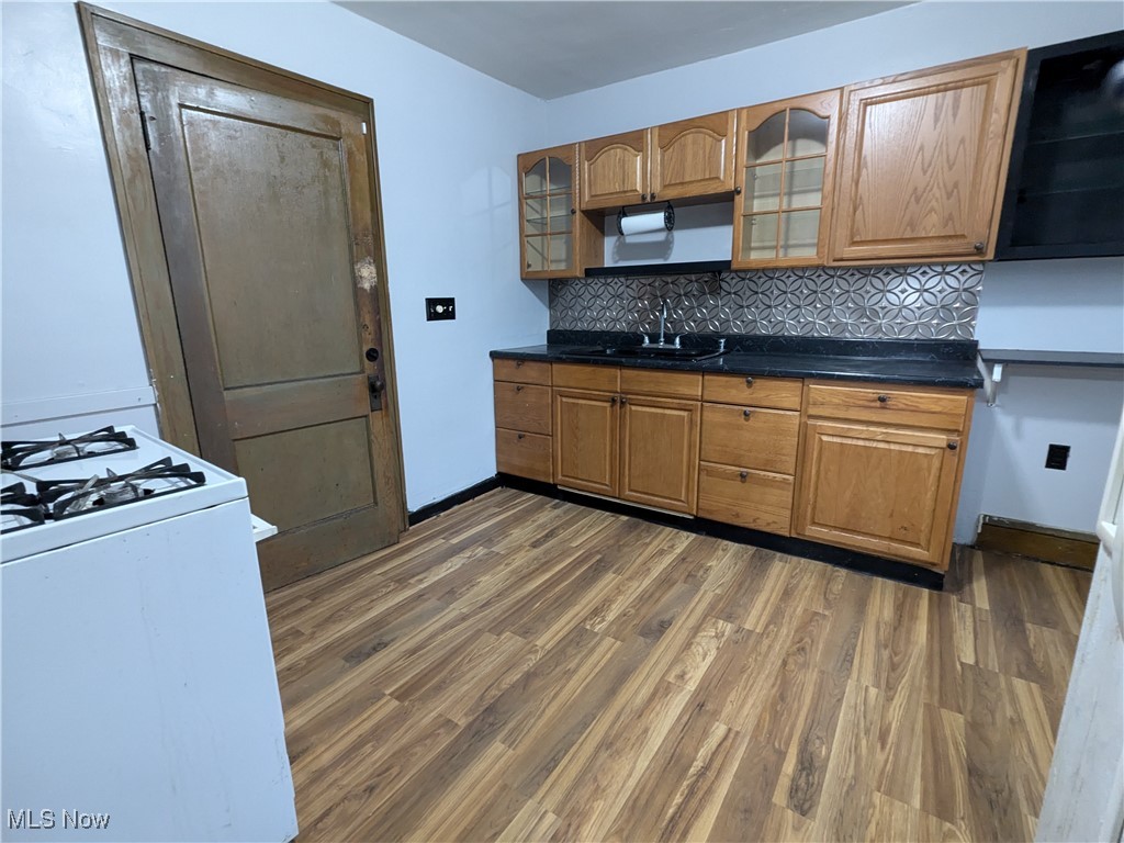 Garfield Heights, Ohio 44125, United States, 2 Bedrooms Bedrooms, ,1 BathroomBathrooms,Residential,Pending,18050