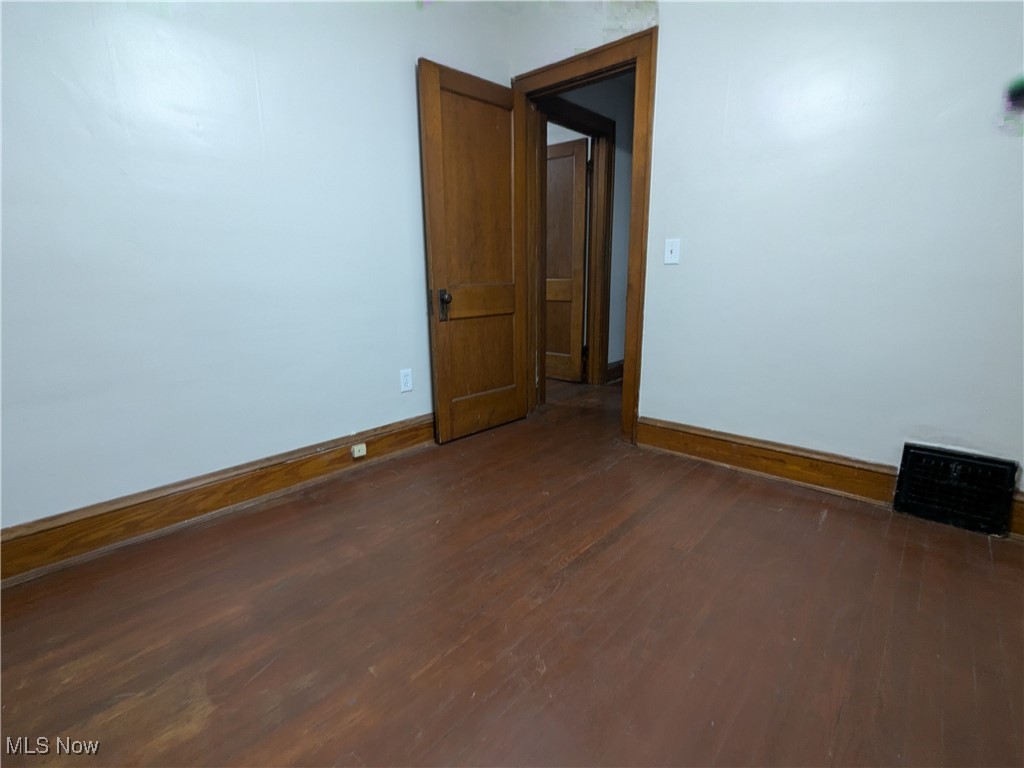 Garfield Heights, Ohio 44125, United States, 2 Bedrooms Bedrooms, ,1 BathroomBathrooms,Residential,Pending,18050