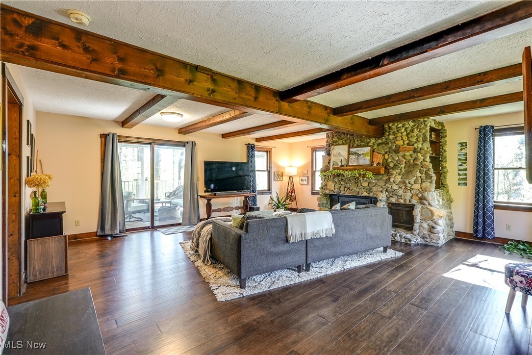 1481 Limonis Street, Uniontown, Ohio image 3