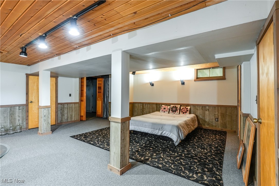 1481 Limonis Street, Uniontown, Ohio image 35