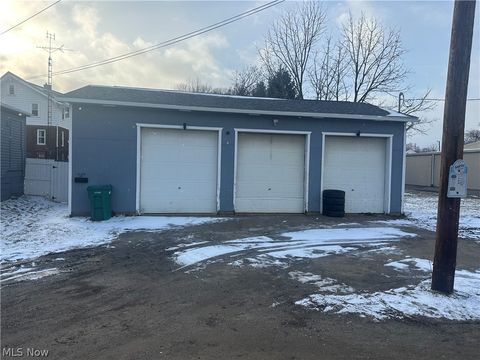 Tiny photo for 403 Nassau Street W, East Canton, OH 44730 (MLS # 5190326)