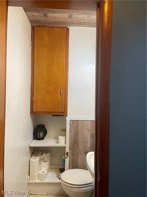 Tiny photo for 403 Nassau Street W, East Canton, OH 44730 (MLS # 5190326)