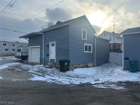 Tiny photo for 403 Nassau Street W, East Canton, OH 44730 (MLS # 5190326)