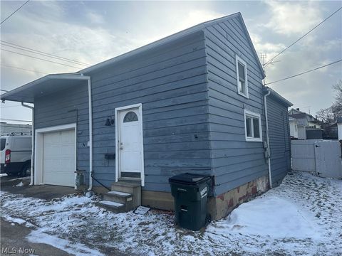 Tiny photo for 403 Nassau Street W, East Canton, OH 44730 (MLS # 5190326)