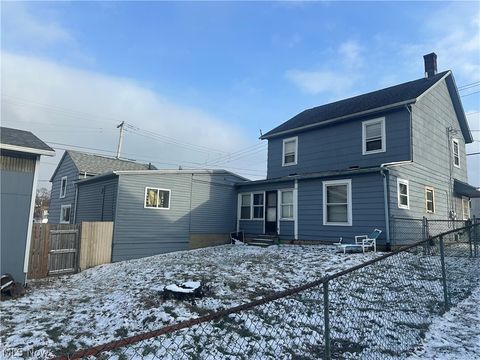 Tiny photo for 403 Nassau Street W, East Canton, OH 44730 (MLS # 5190326)