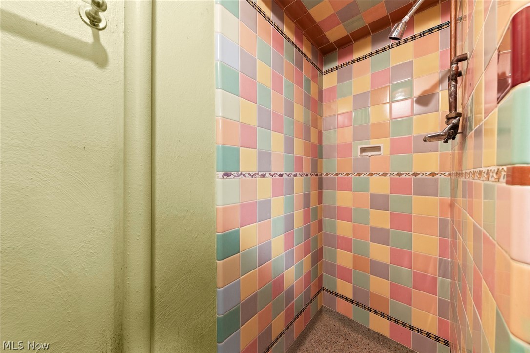 August Shermers Aufait - Residential