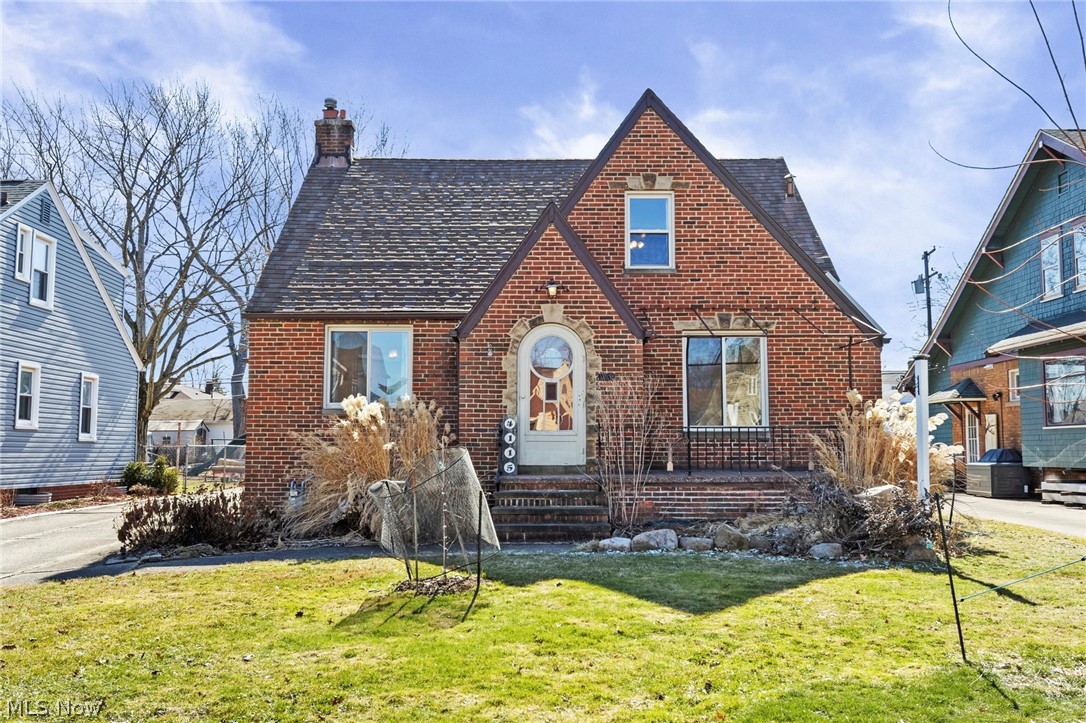 August Shermers Aufait - Residential