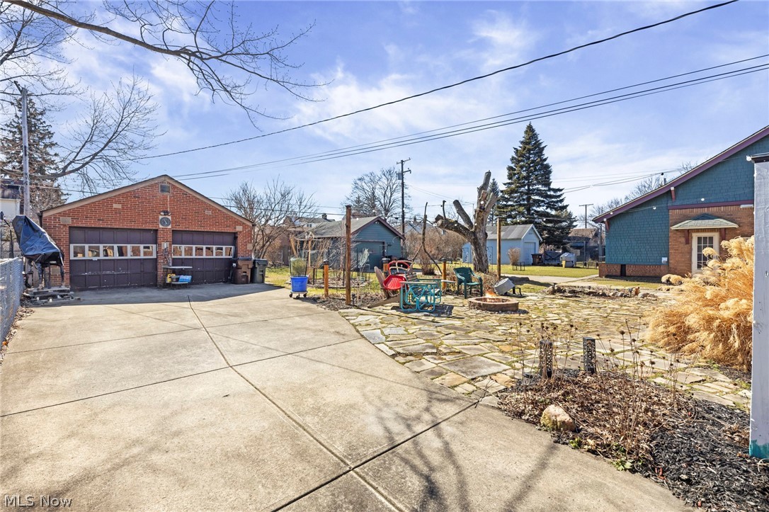 August Shermers Aufait - Residential