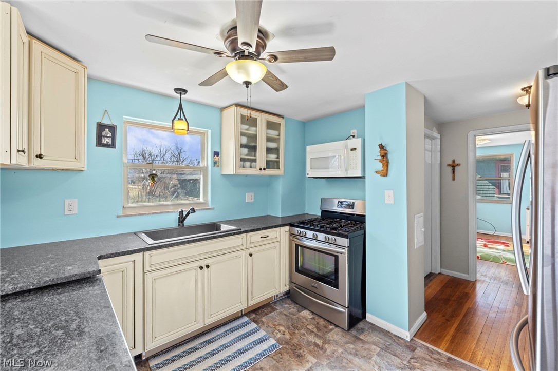 August Shermers Aufait - Residential