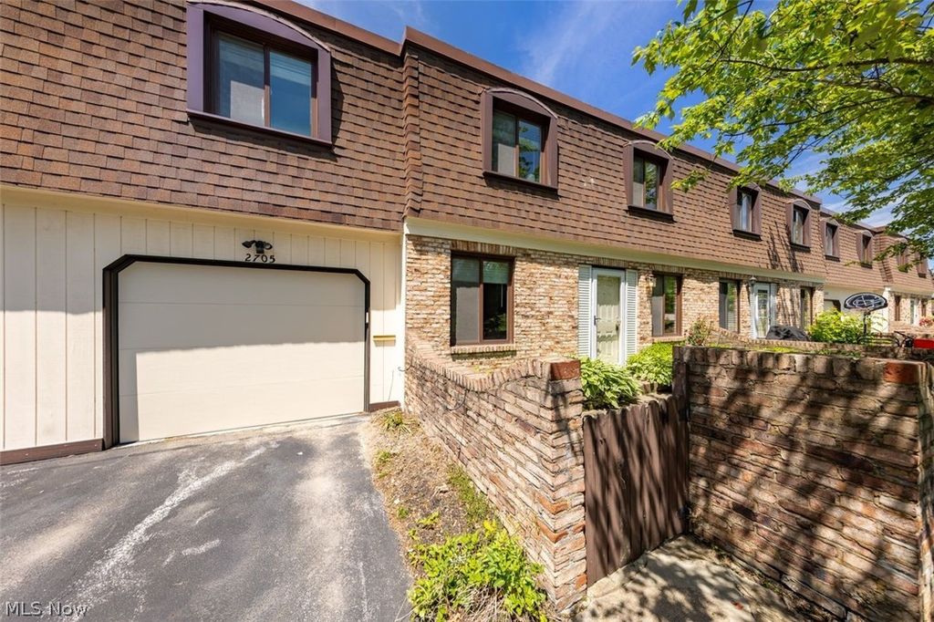 Photo of 1651 Mentor Avenue #2705, Painesville, OH 44077 (MLS # 5213146)