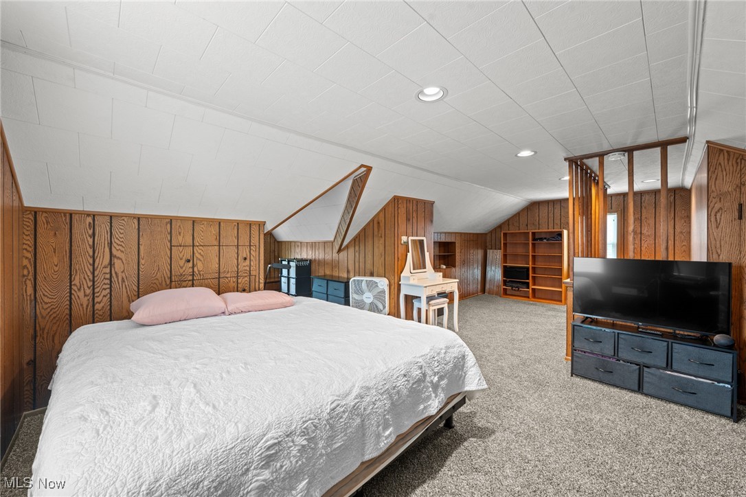 8010 Whittington Drive, Parma, Ohio image 25