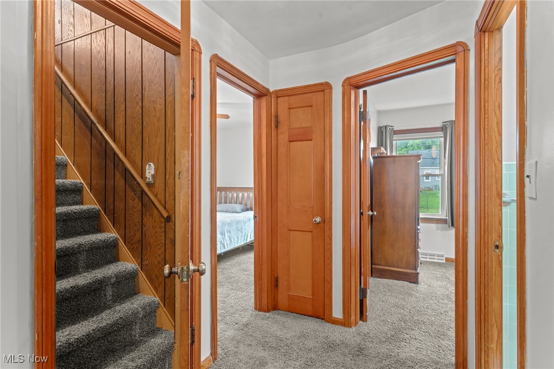 8010 Whittington Drive, Parma, Ohio image 22