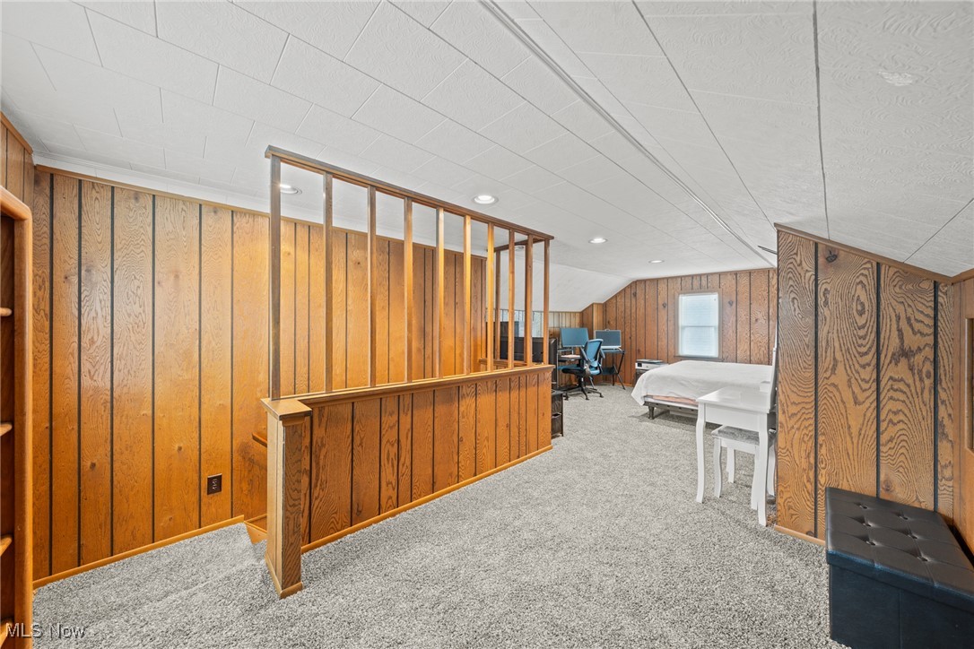 8010 Whittington Drive, Parma, Ohio image 24