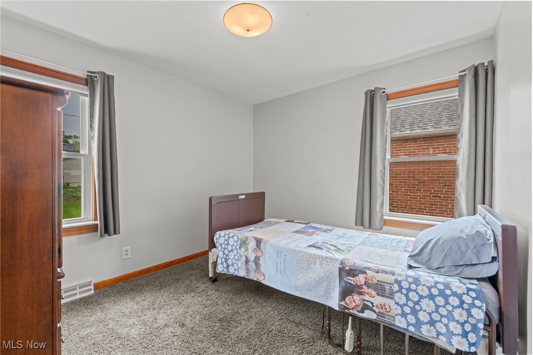 8010 Whittington Drive, Parma, Ohio image 19
