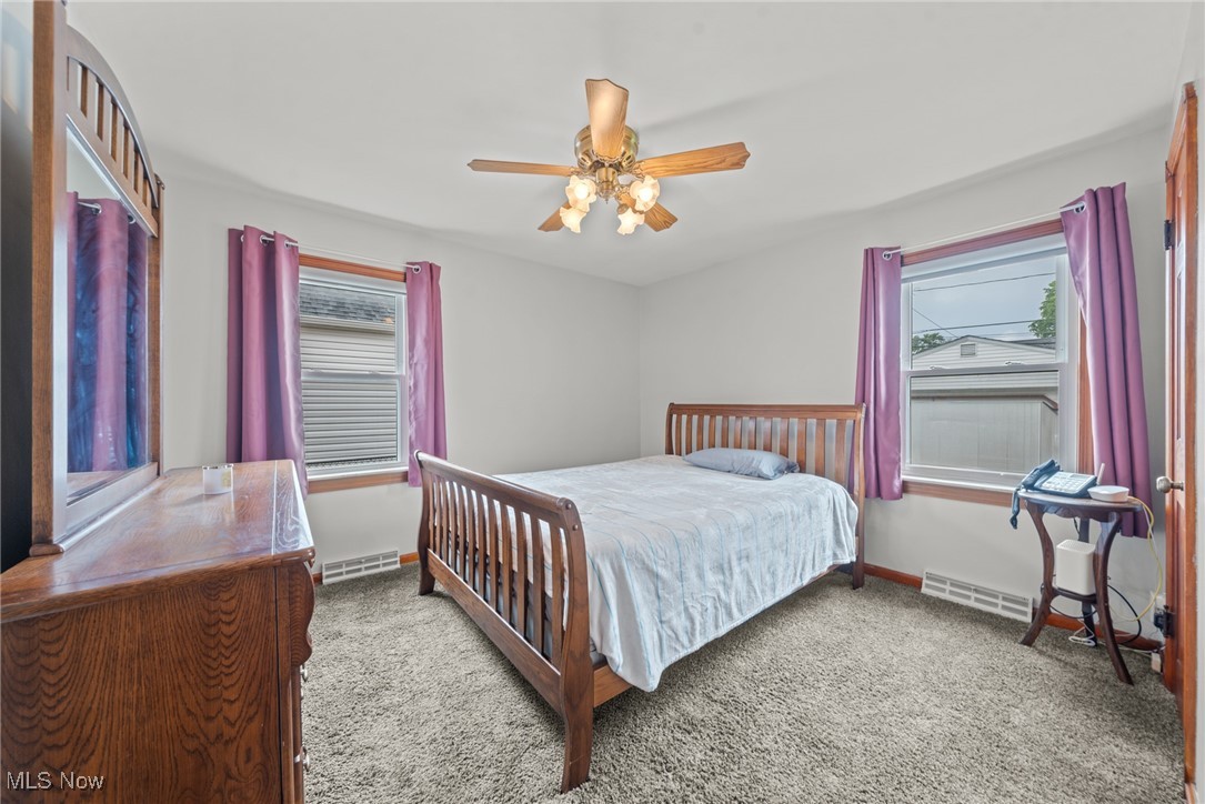8010 Whittington Drive, Parma, Ohio image 16