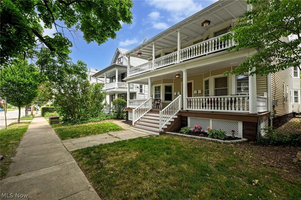 Photo of 1323 Beach Avenue, Lakewood, OH 44107 (MLS # 5221418)