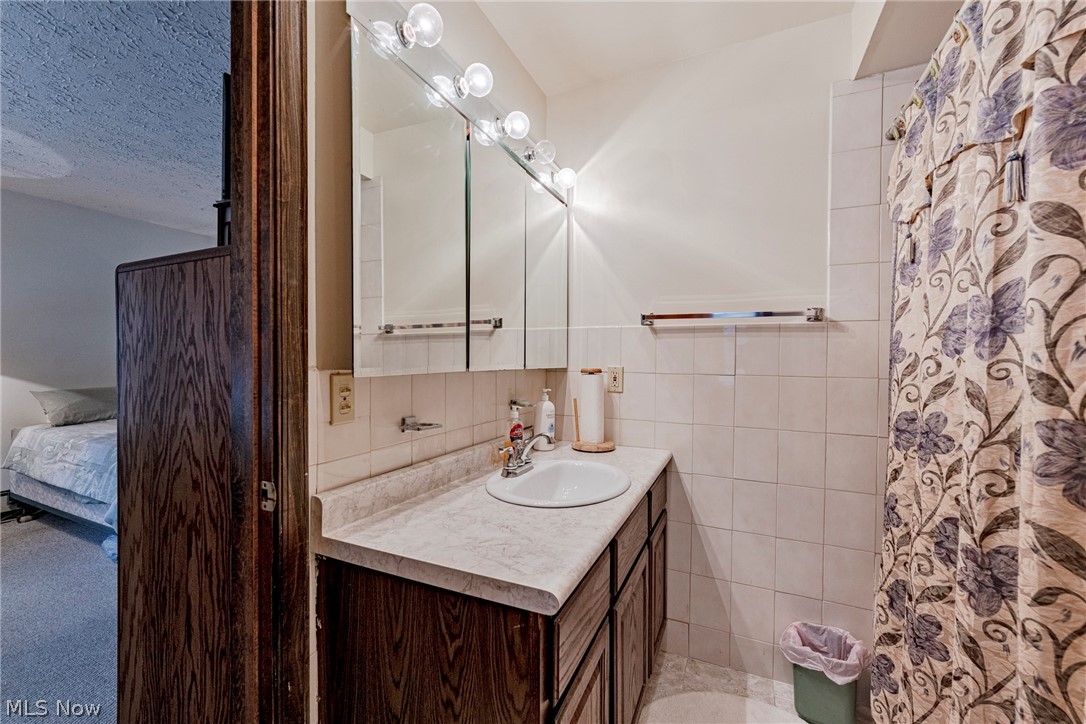 Orange 03 - Residential