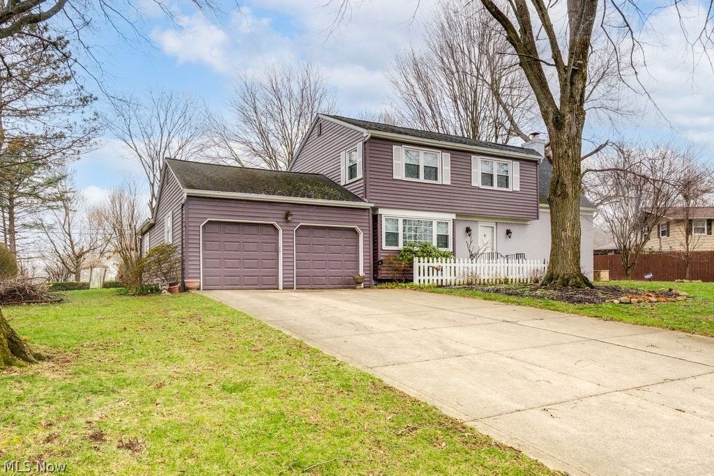 Photo of 5981 Wiclif Street NE, Canton, OH 44721 (MLS # 5193791)