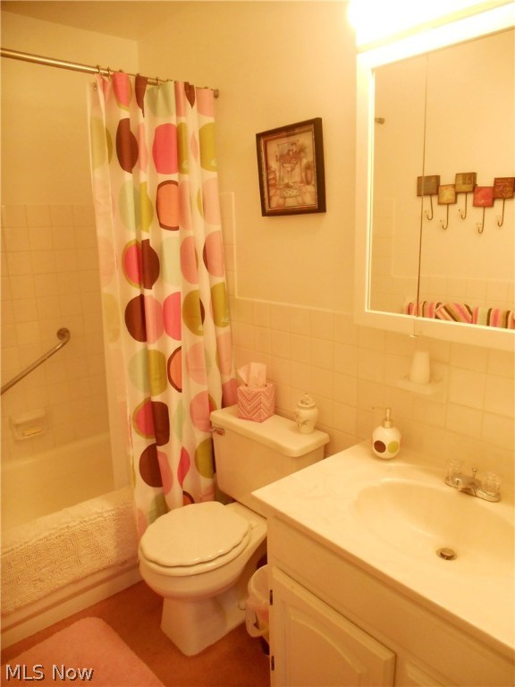 Silver Lake Towers Condo - Residential