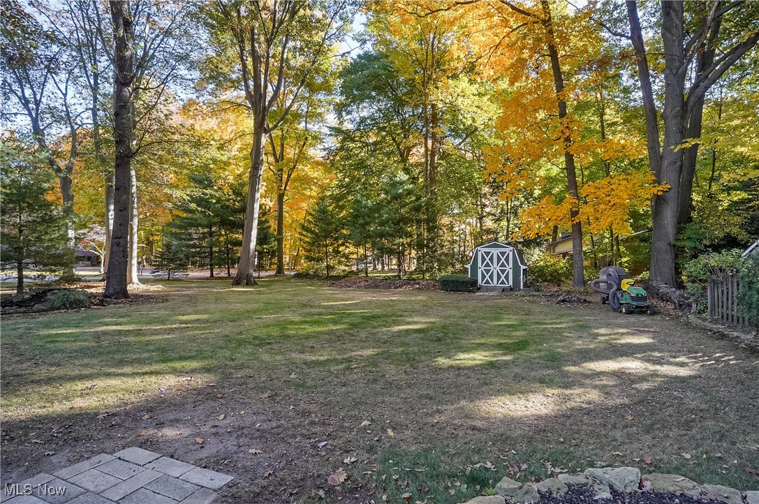 5791 Dorrwood Drive, Mentor, Ohio image 9